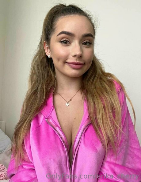 Nagie wyciekłe zdjęcie OnlyFans od Erikacherry