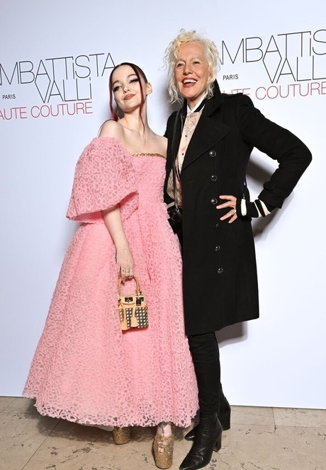 Dove Cameron