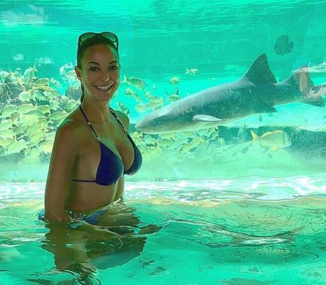 Eva Larue