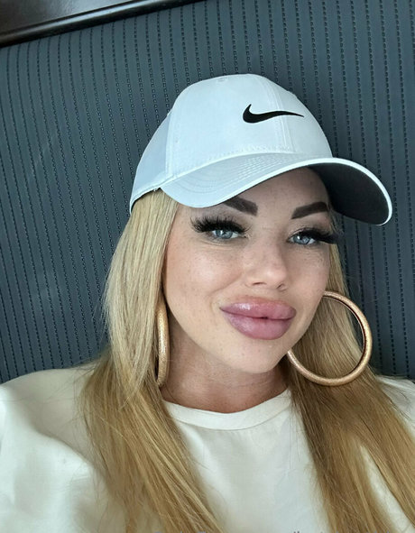Nagie wyciekłe zdjęcie OnlyFans od Katrinathicc