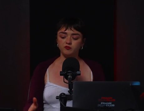 Nagie wyciekłe zdjęcie OnlyFans od Maisie Williams