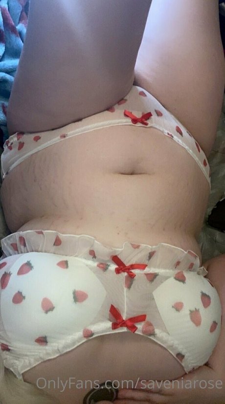 Nagie wyciekłe zdjęcie OnlyFans od Saveniarose