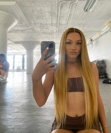 Nagie wyciekłe zdjęcie OnlyFans od Jaylen Barron