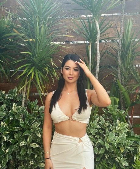 Nagie wyciekłe zdjęcie OnlyFans od Carolinekwan