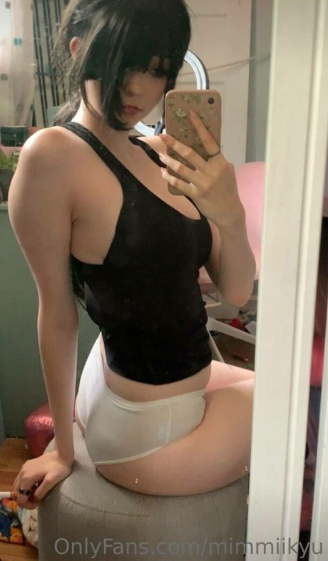 Nagie wyciekłe zdjęcie OnlyFans od Miimmikyu