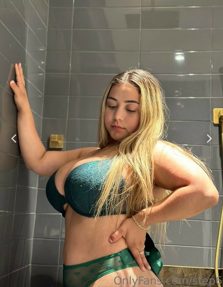 Nagie wyciekłe zdjęcie OnlyFans od Stephanie Reyes