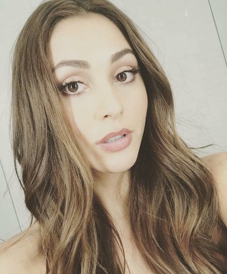 Lindsey Morgan