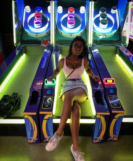 Nagie wyciekłe zdjęcie OnlyFans od Shreya Naidoo
