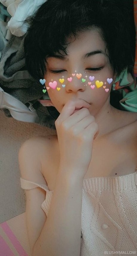 Nagie wyciekłe zdjęcie OnlyFans od Blushymallow