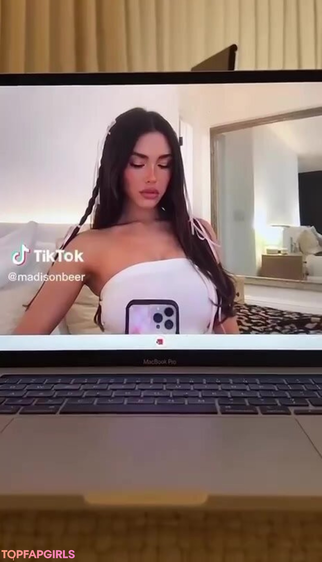 Nagie wyciekłe zdjęcie OnlyFans od Madison Beer #1619
