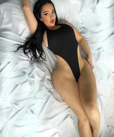 Nagie wyciekłe zdjęcie OnlyFans od Elizabeth Georgina