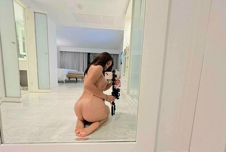 Nagie wyciekłe zdjęcie OnlyFans od Kiaraakitty