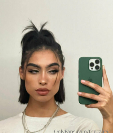 Nagie wyciekłe zdjęcie OnlyFans od Thecaligirl