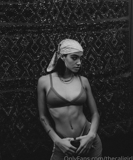 Nagie wyciekłe zdjęcie OnlyFans od Thecaligirl