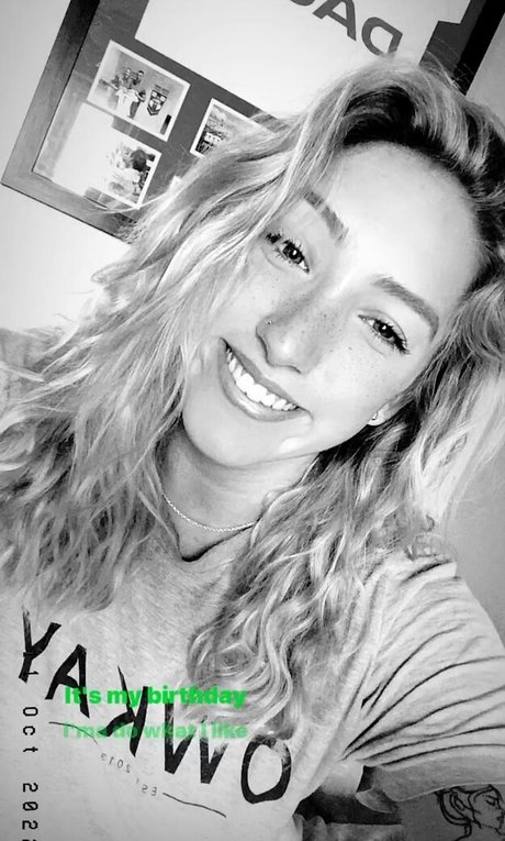 Nagie wyciekłe zdjęcie OnlyFans od Caitlin Beevers