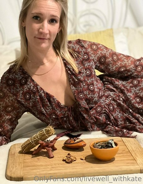 Nagie wyciekłe zdjęcie OnlyFans od Livewellwithkate