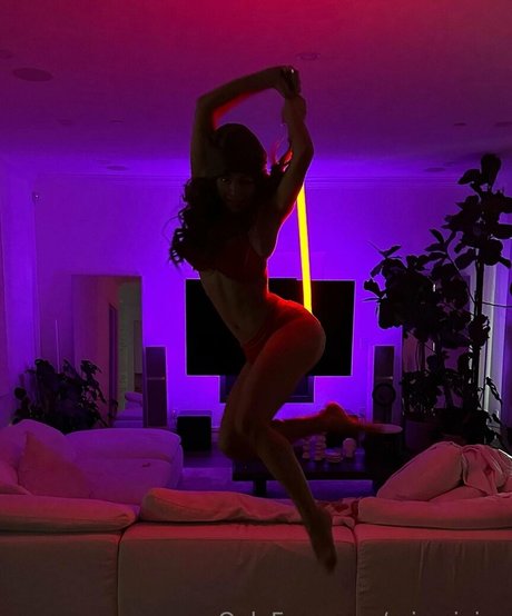 Nagie wyciekłe zdjęcie OnlyFans od Mira