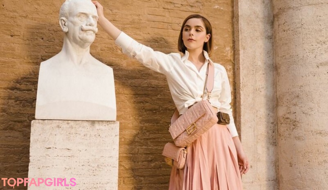 Nagie wyciekłe zdjęcie OnlyFans od Kiernan Shipka #1009