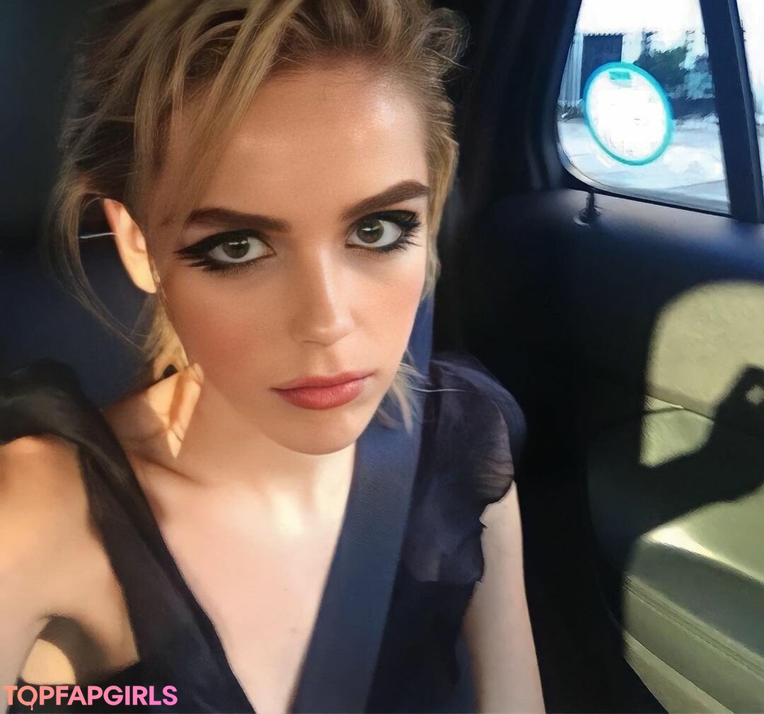 Nagie wyciekłe zdjęcie OnlyFans od Kiernan Shipka #1133