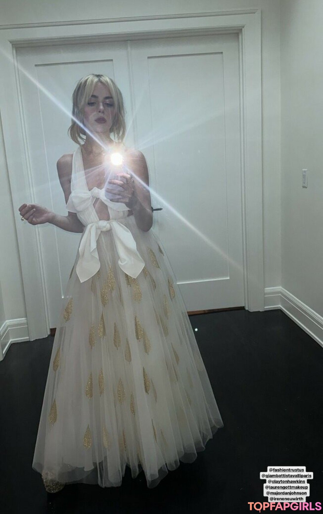 Nagie wyciekłe zdjęcie OnlyFans od Kiernan Shipka #1139