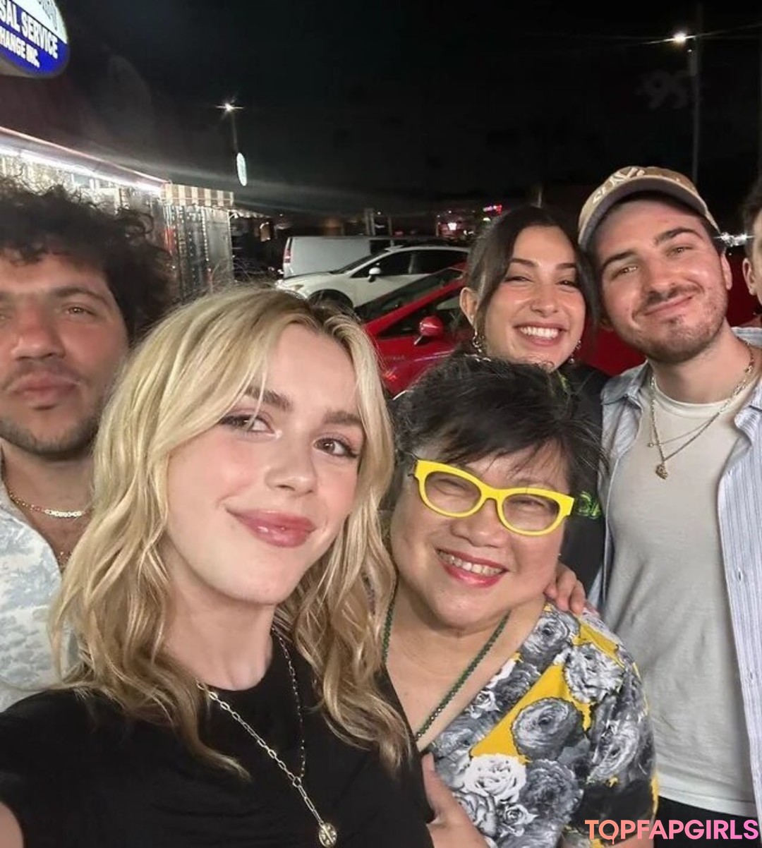 Nagie wyciekłe zdjęcie OnlyFans od Kiernan Shipka #1398