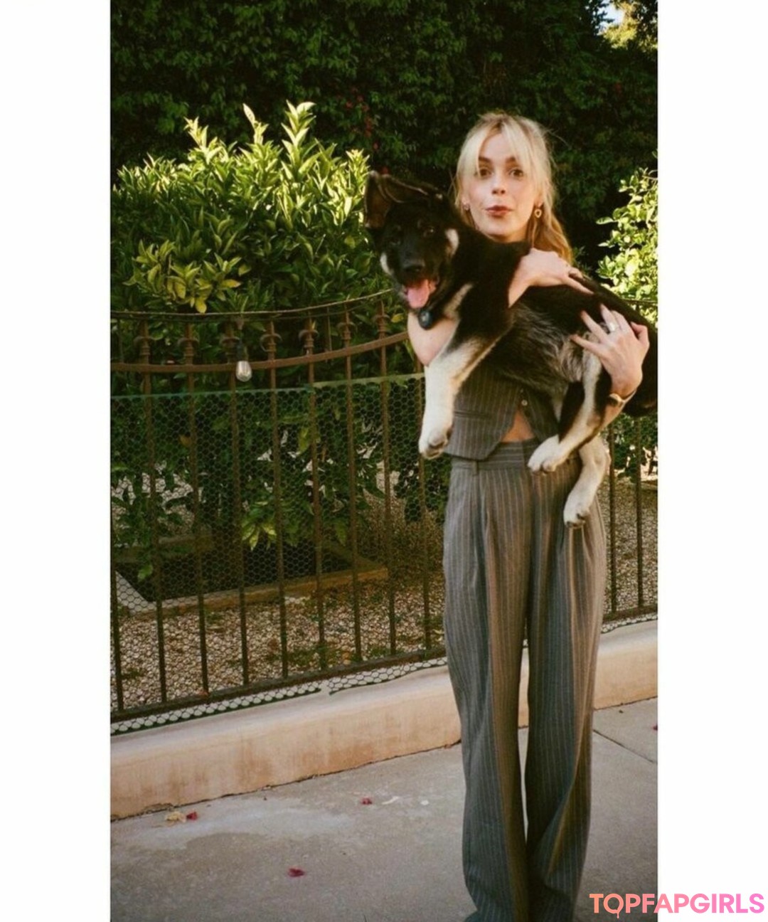 Nagie wyciekłe zdjęcie OnlyFans od Kiernan Shipka #1535