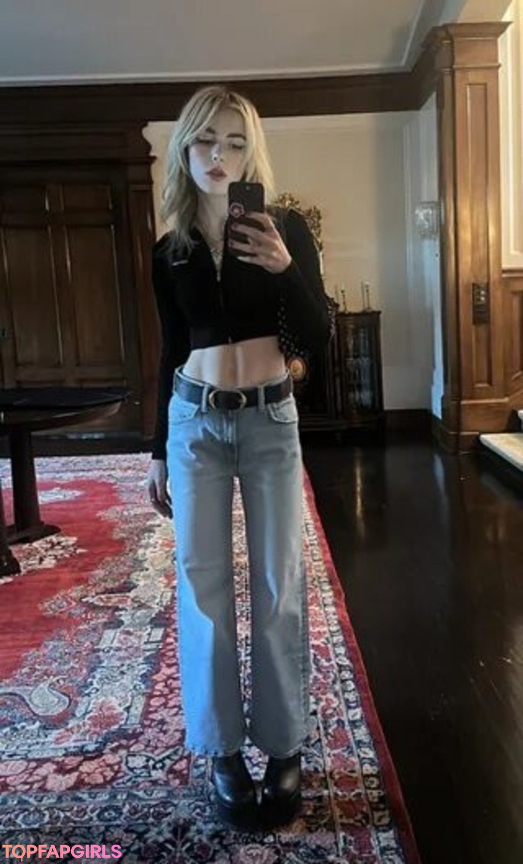 Nagie wyciekłe zdjęcie OnlyFans od Kiernan Shipka #1541