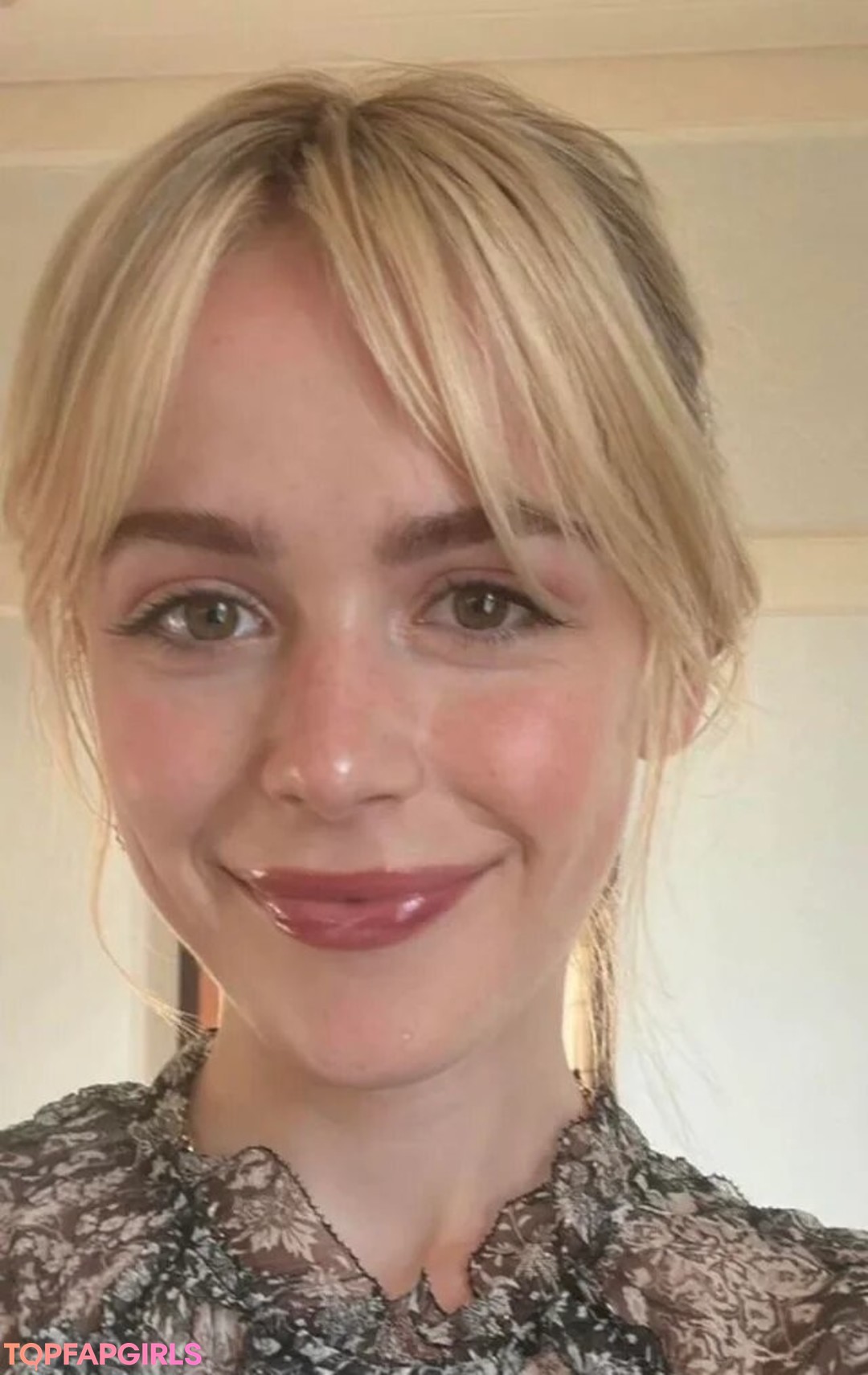 Nagie wyciekłe zdjęcie OnlyFans od Kiernan Shipka #1544