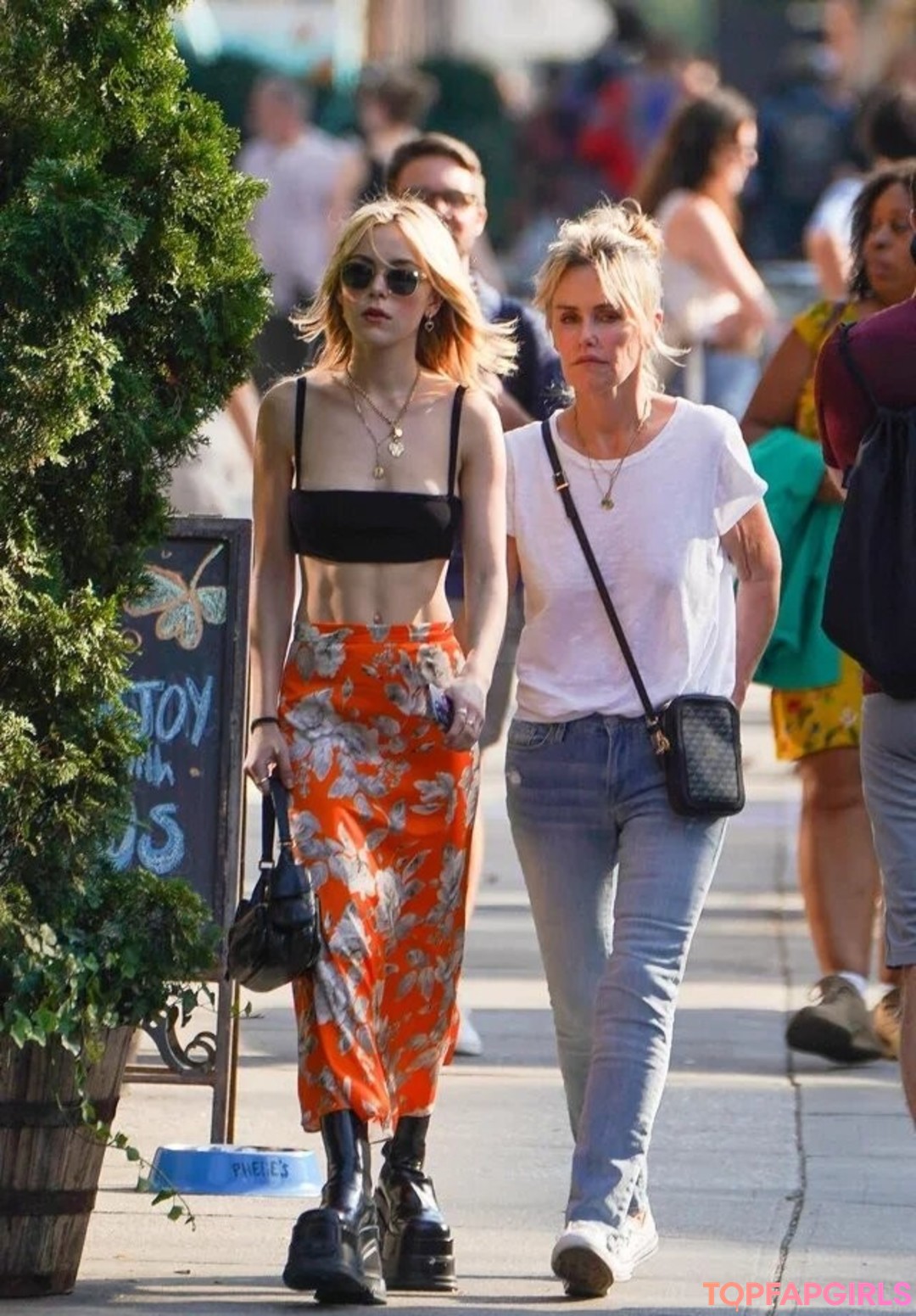 Nagie wyciekłe zdjęcie OnlyFans od Kiernan Shipka #1560