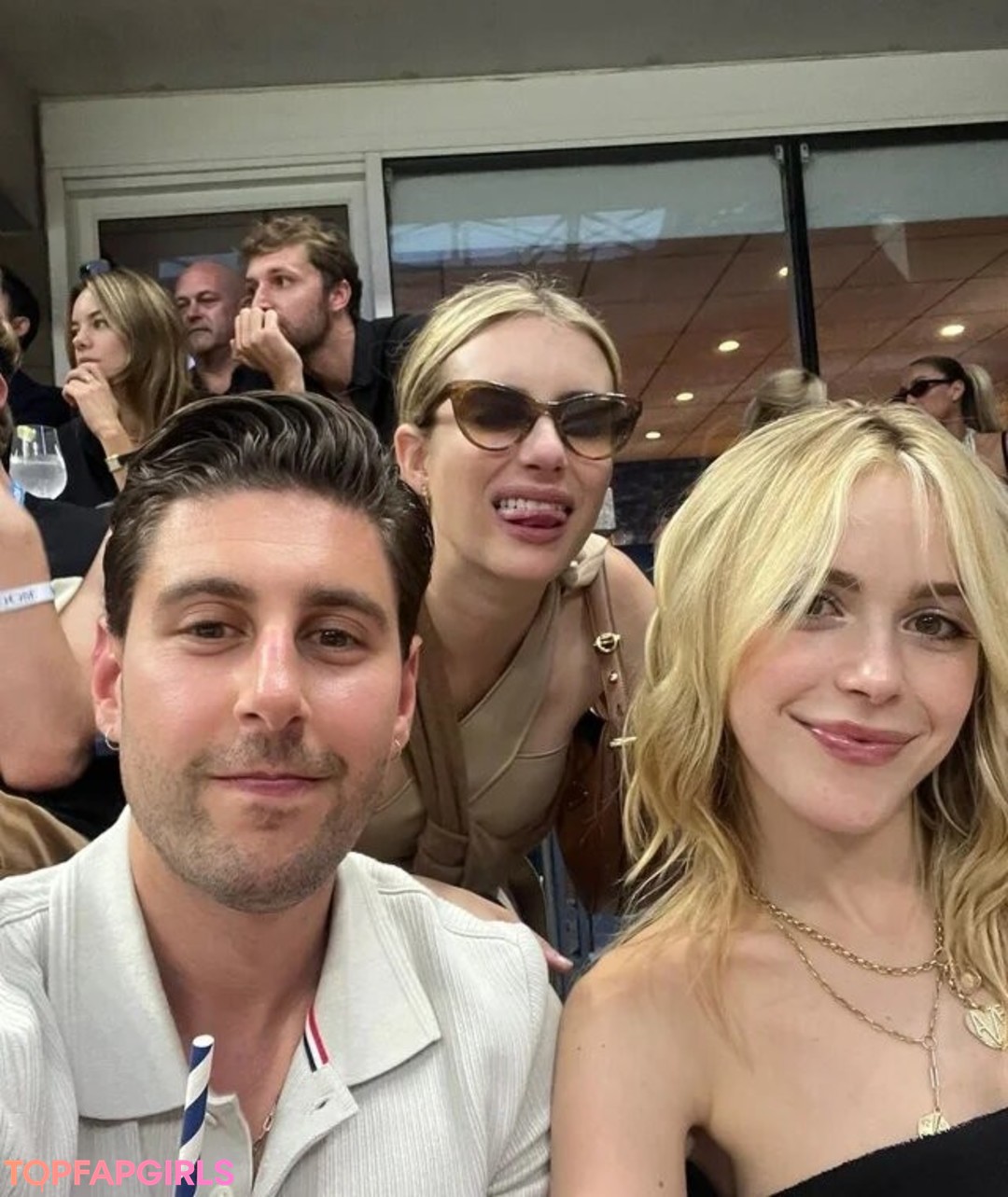 Nagie wyciekłe zdjęcie OnlyFans od Kiernan Shipka #1579