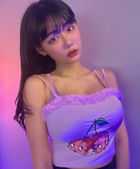 Nagie wyciekłe zdjęcie OnlyFans od Berry