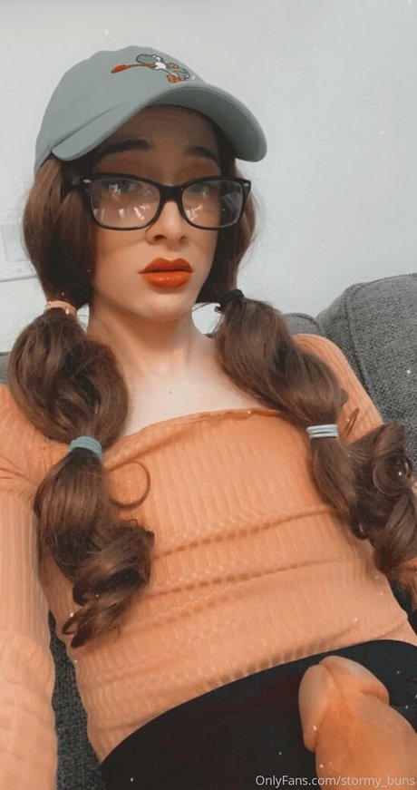 Stormy_buns