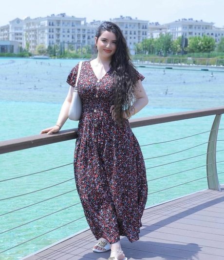 AI Generated Celebrity Nudes