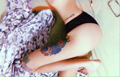 Nagie wyciekłe zdjęcie OnlyFans od Camilaferreirai