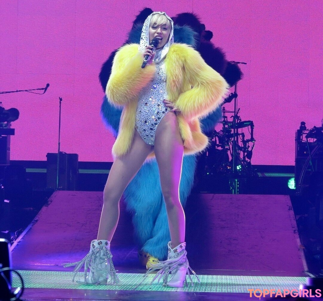Nagie wyciekłe zdjęcie OnlyFans od Miley Cyrus #1086