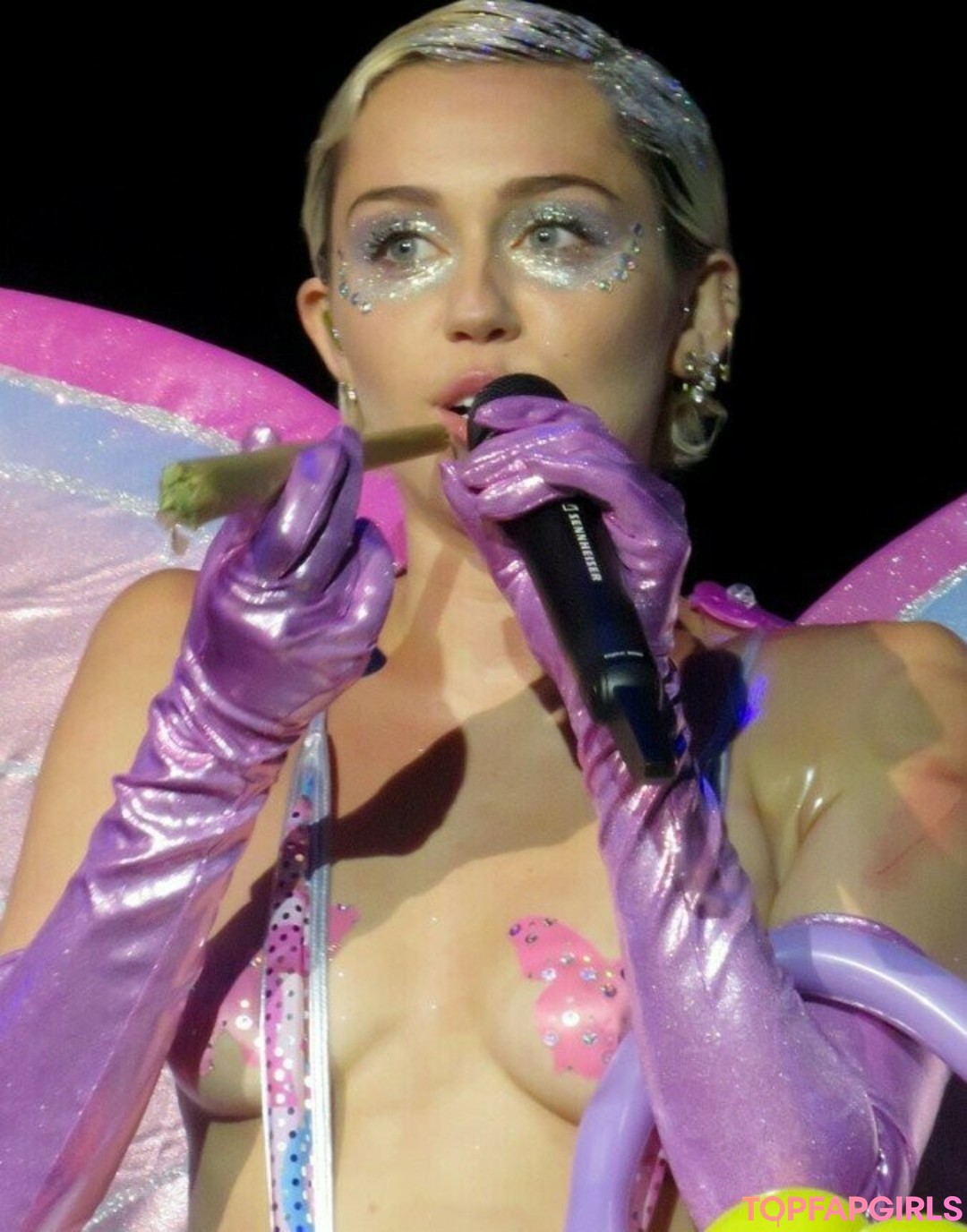 Nagie wyciekłe zdjęcie OnlyFans od Miley Cyrus #1305