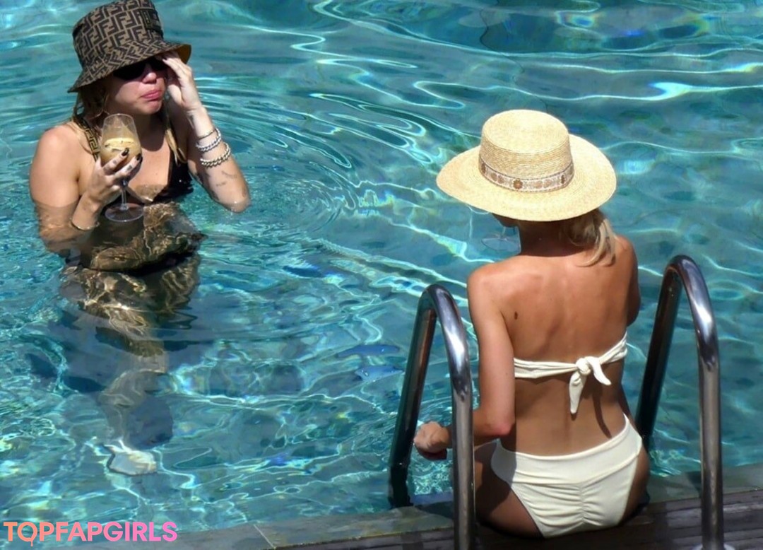 Nagie wyciekłe zdjęcie OnlyFans od Miley Cyrus #1535