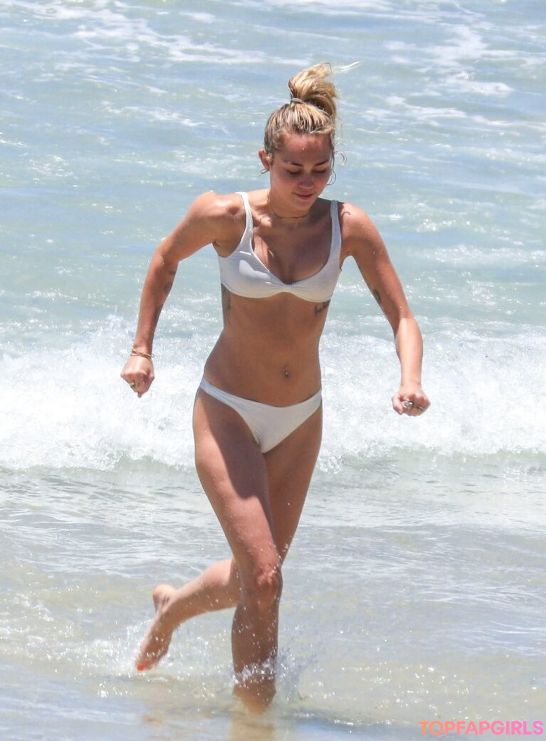 Nagie wyciekłe zdjęcie OnlyFans od Miley Cyrus #1583