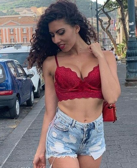 Nagie wyciekłe zdjęcie OnlyFans od Sara Quattrociocche