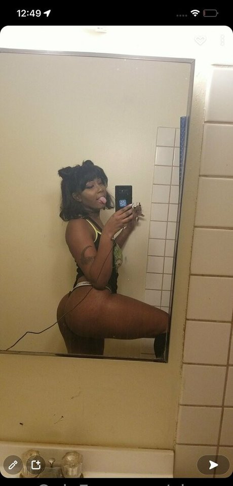 Nagie wyciekłe zdjęcie OnlyFans od Xiouuu