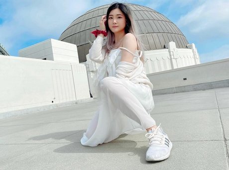 Lily275