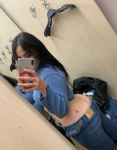 Nagie wyciekłe zdjęcie OnlyFans od Kathelove21