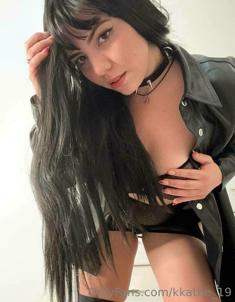 Nagie wyciekłe zdjęcie OnlyFans od Kathelove21