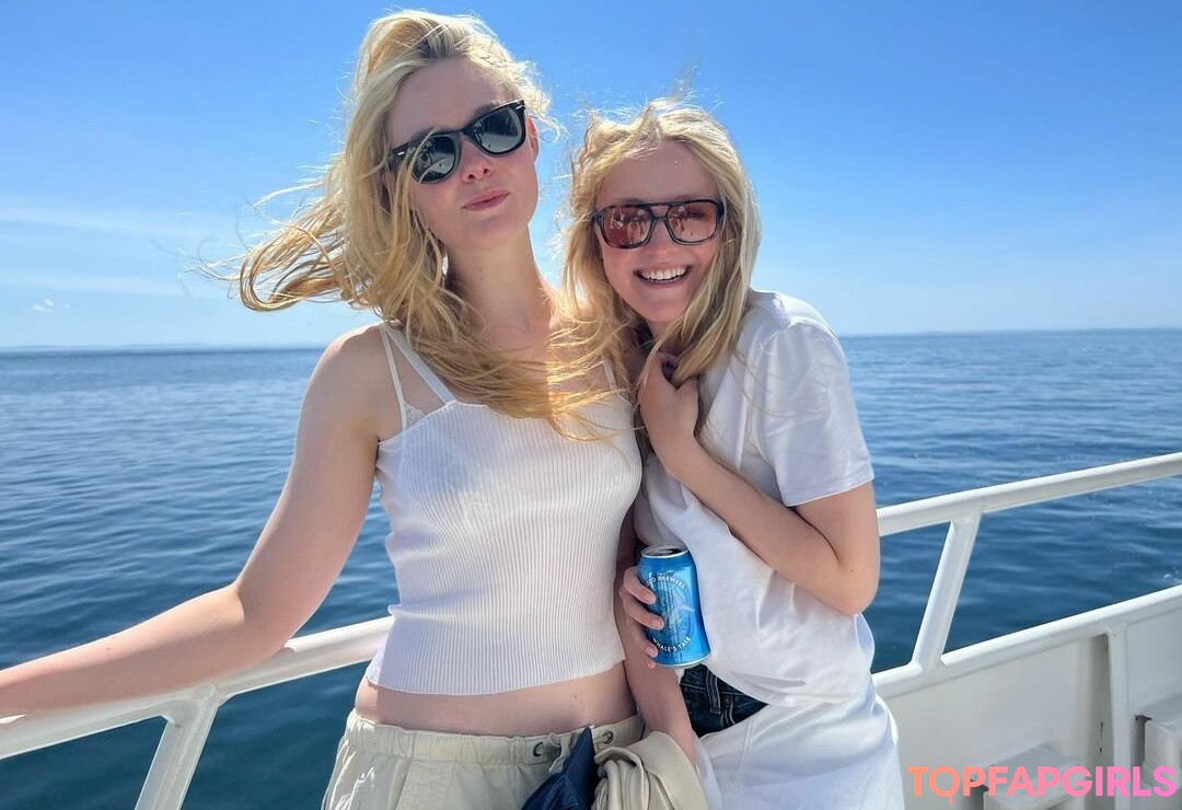 Nagie wyciekłe zdjęcie OnlyFans od Elle Fanning #1085