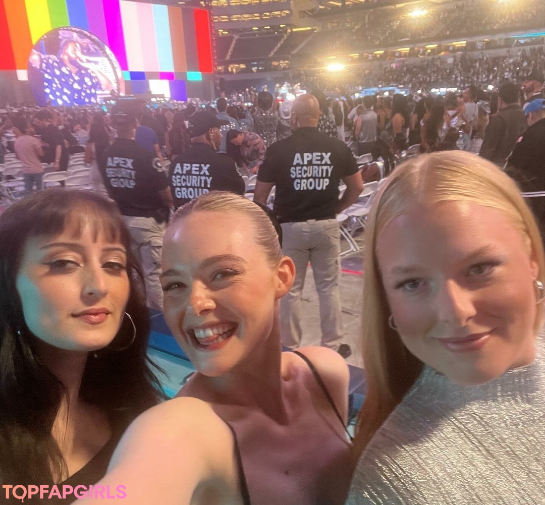 Nagie wyciekłe zdjęcie OnlyFans od Elle Fanning #1196