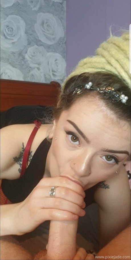 Nagie wyciekłe zdjęcie OnlyFans od Pixiejadeuk
