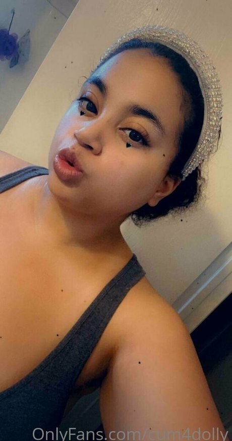 Cum4dolly