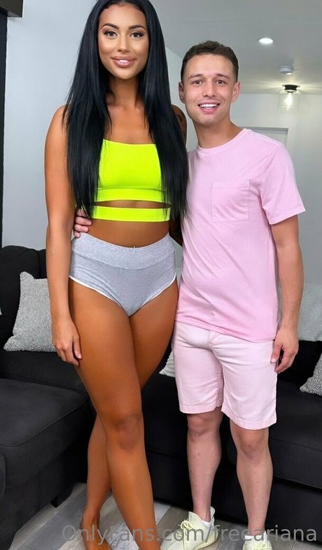 Nagie wyciekłe zdjęcie OnlyFans od Freeariana