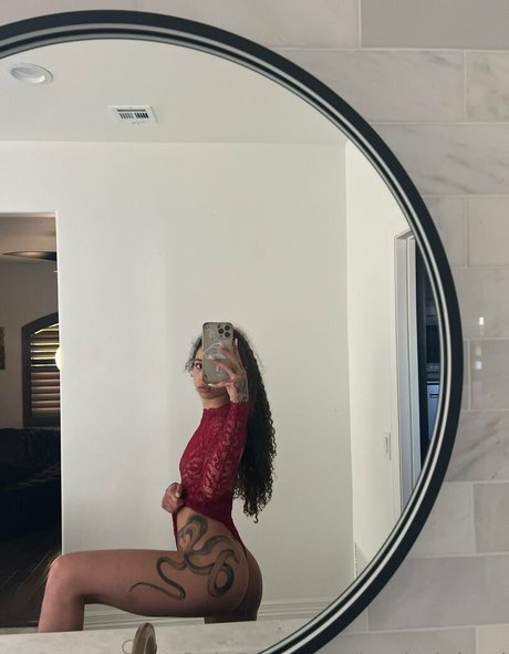 Nagie wyciekłe zdjęcie OnlyFans od Jambajuiced