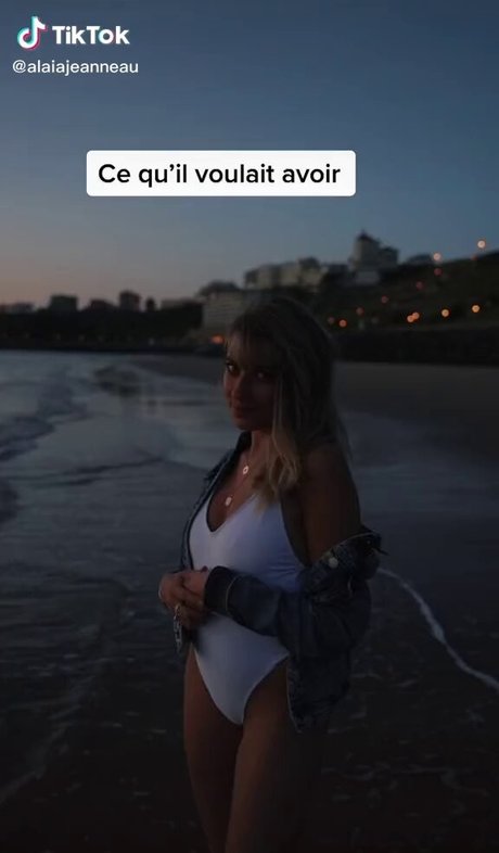 Nagie wyciekłe zdjęcie OnlyFans od Alaiajeanneau